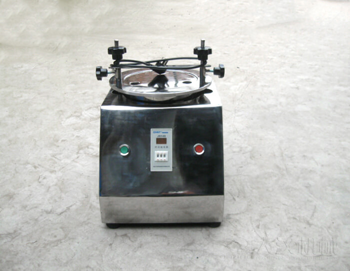 試驗篩是一種實驗篩比較常見的一種，所以很多的化學(xué)用品都是可以篩分的。