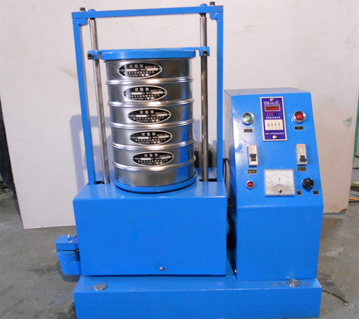 磁懸浮試驗(yàn)篩利用磁懸浮的特殊功能，能幫助該產(chǎn)品實(shí)現(xiàn)：上下，前后，左右等多種運(yùn)動方式。